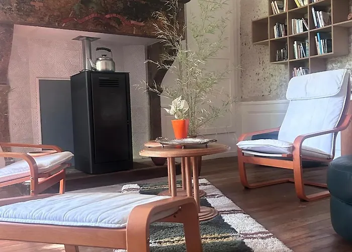 La Maison Des Dames Poussay